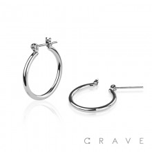 PAIR OF ROUND PLAIN WIRE EARRINGS
