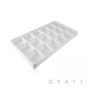 18 SLOTS PLASTIC EMPTY MULTI PURPOSE TRAY